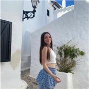 Soy una persona responsable y aplicada, siempre dispuesta a ayudar y enseñar. Primaria y secundaria.